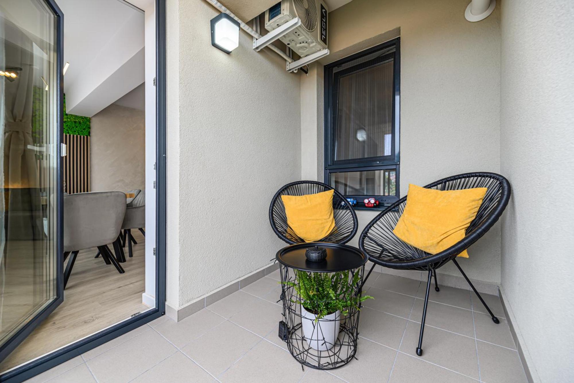 Mountain View Retreat Apartment - 브라쇼브 외부 사진