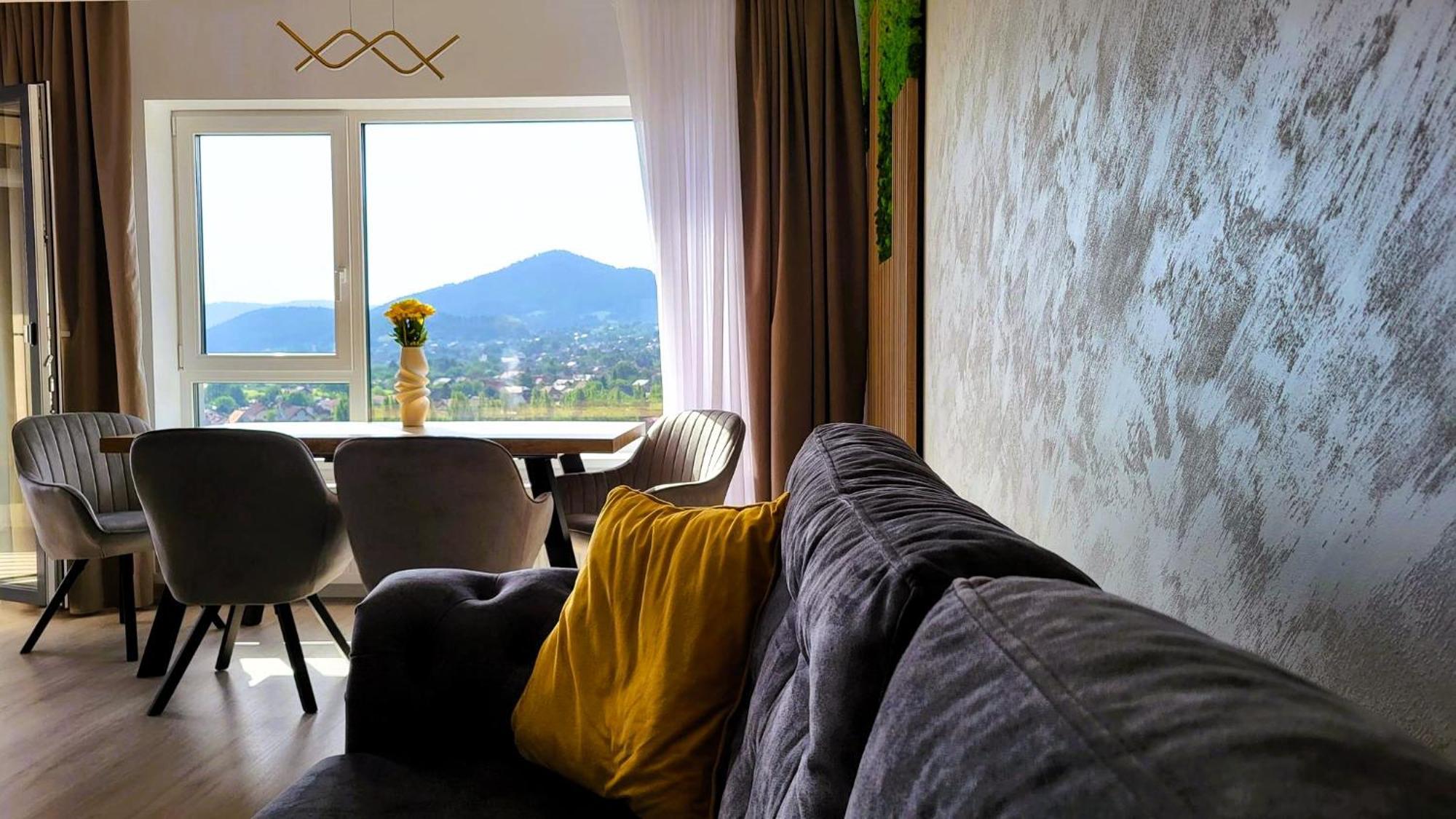Mountain View Retreat Apartment - 브라쇼브 외부 사진